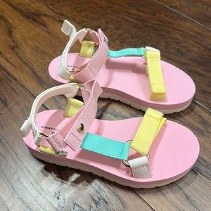 Stoney Clover Lane women’s size 6 colorful sandals - new without tags!!